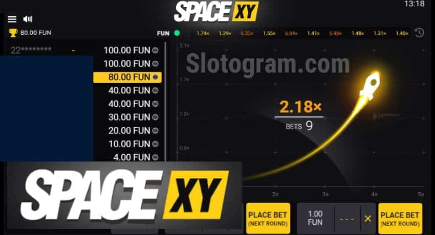  Изображение игрока, выигравшего крупную сумму денег в краш-игре SPACE XY, с праздничным сообщением на экране.